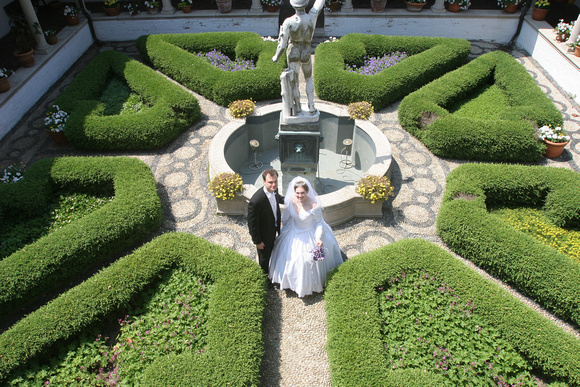 Bride and Groom courtyard